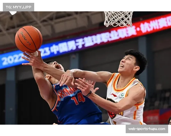 【2026年4月CBA联赛·深度·战术深度分析：跑轰大队vs防守铁军，CBA季后赛呈现的两种成功模式